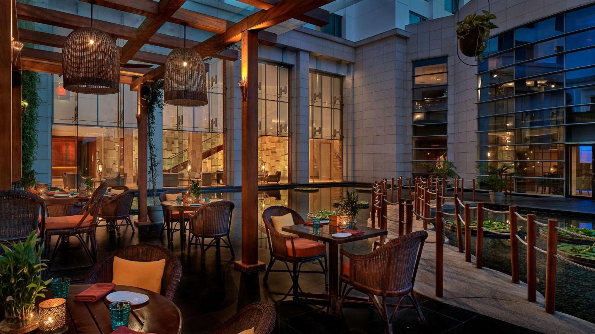 Park Hyatt Chennai Hotel Exterior foto